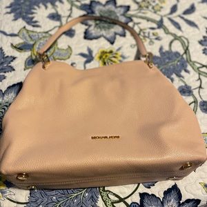 Michael Kors blush colored purse, in great shape, no stains or blemishes.